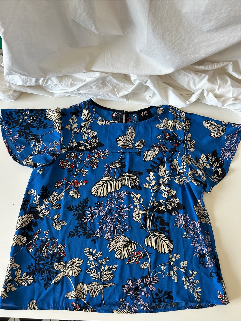 W5 Blue Floral Flutter Short Sleeve Top